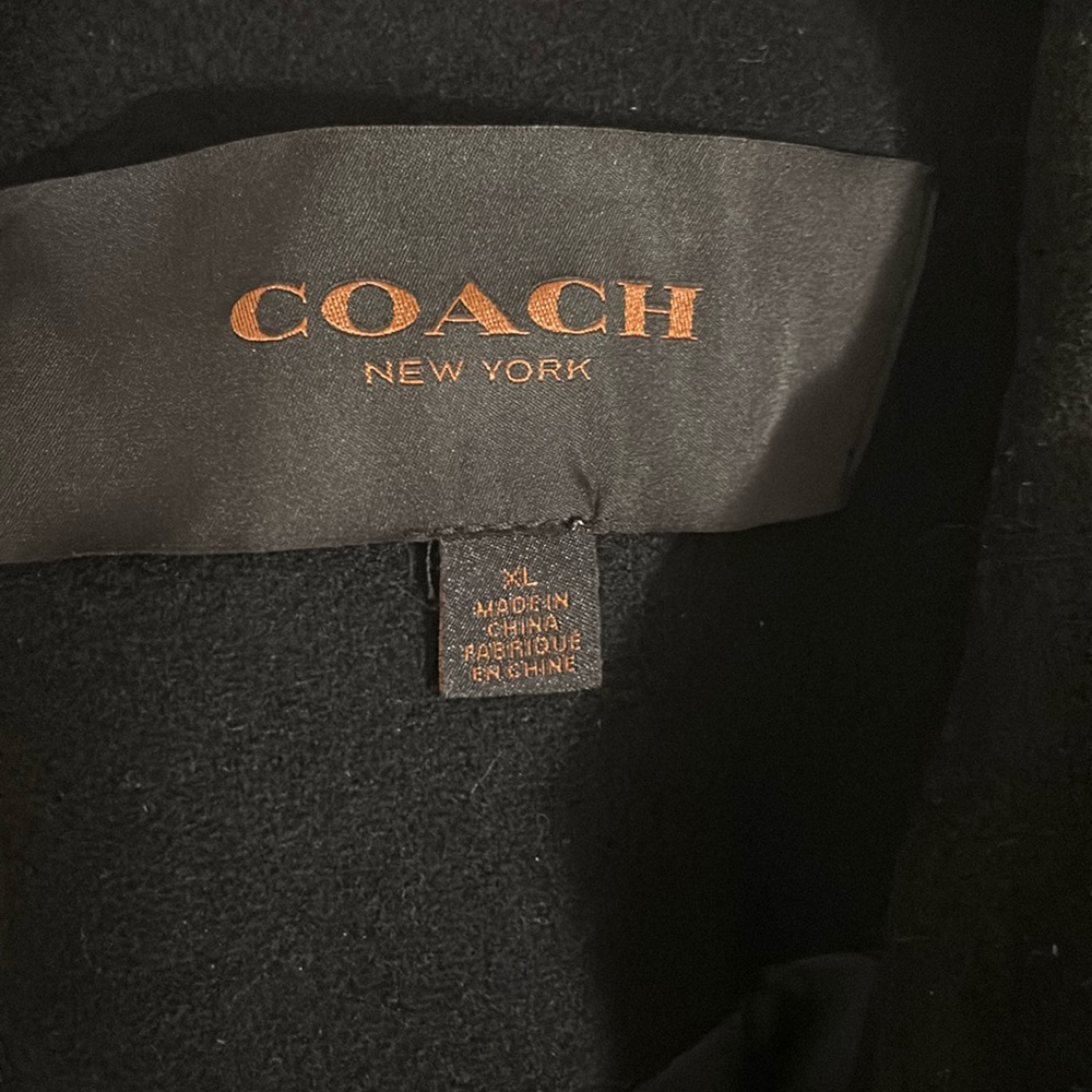 Coach - Picture 3 of 5